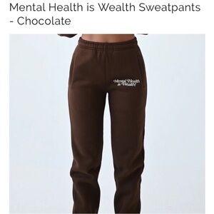 Happy Camp3r Sweatpants with Mental Health is Wealth Print Size Large NWOT